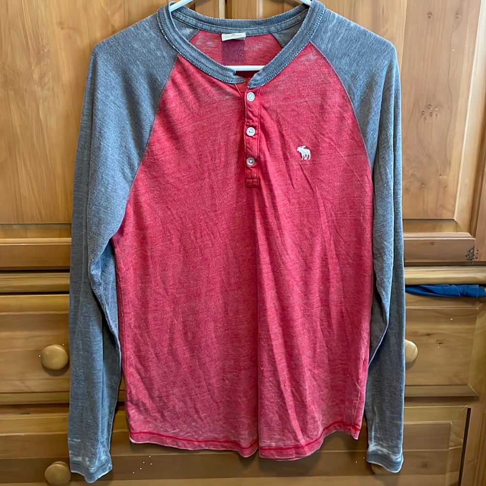Medium Abercrombie & Fitch Long Sleeve Henley